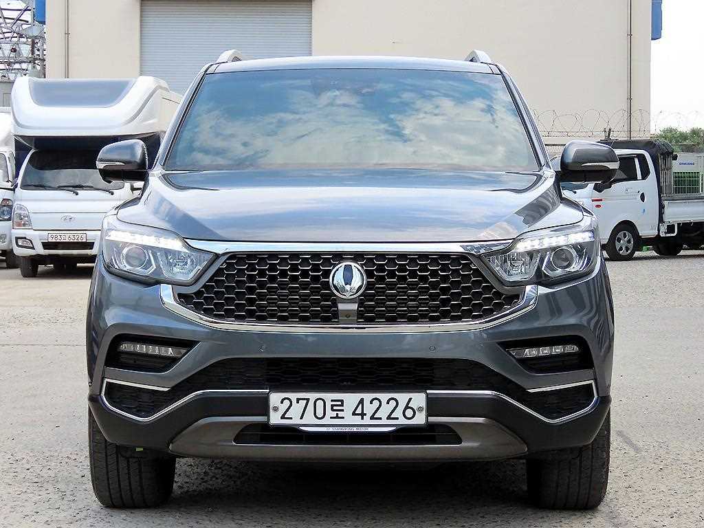KG모빌리티(쌍용) 렉스턴 디젤 2.2 4WD 마제스티 사진