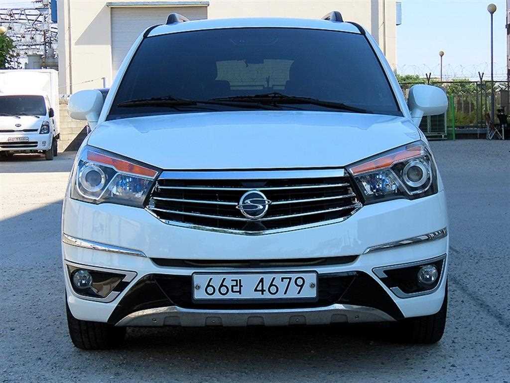 KG모빌리티(쌍용) 코란도 4WD RX 9인승 사진