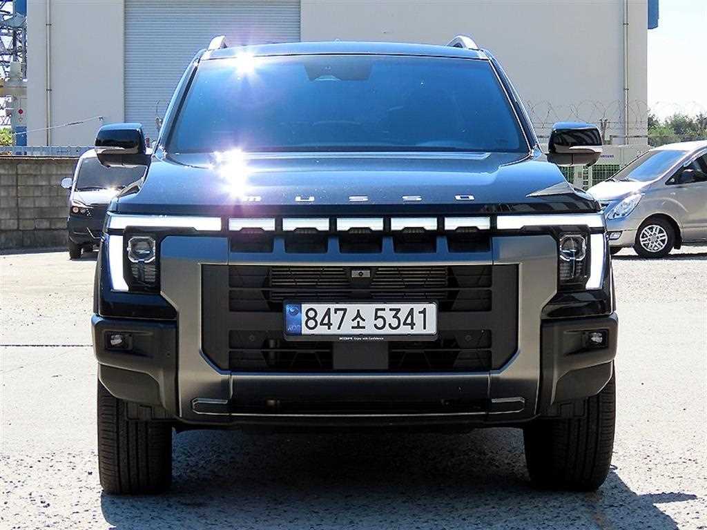 KGM 무쏘 가솔린 M9 롱 데크 4WD 사진