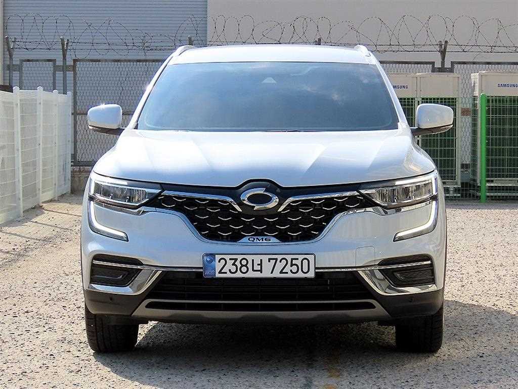 르노코리아 QM6 가솔린 2.0 GDe RE 시그니처 2WD 사진