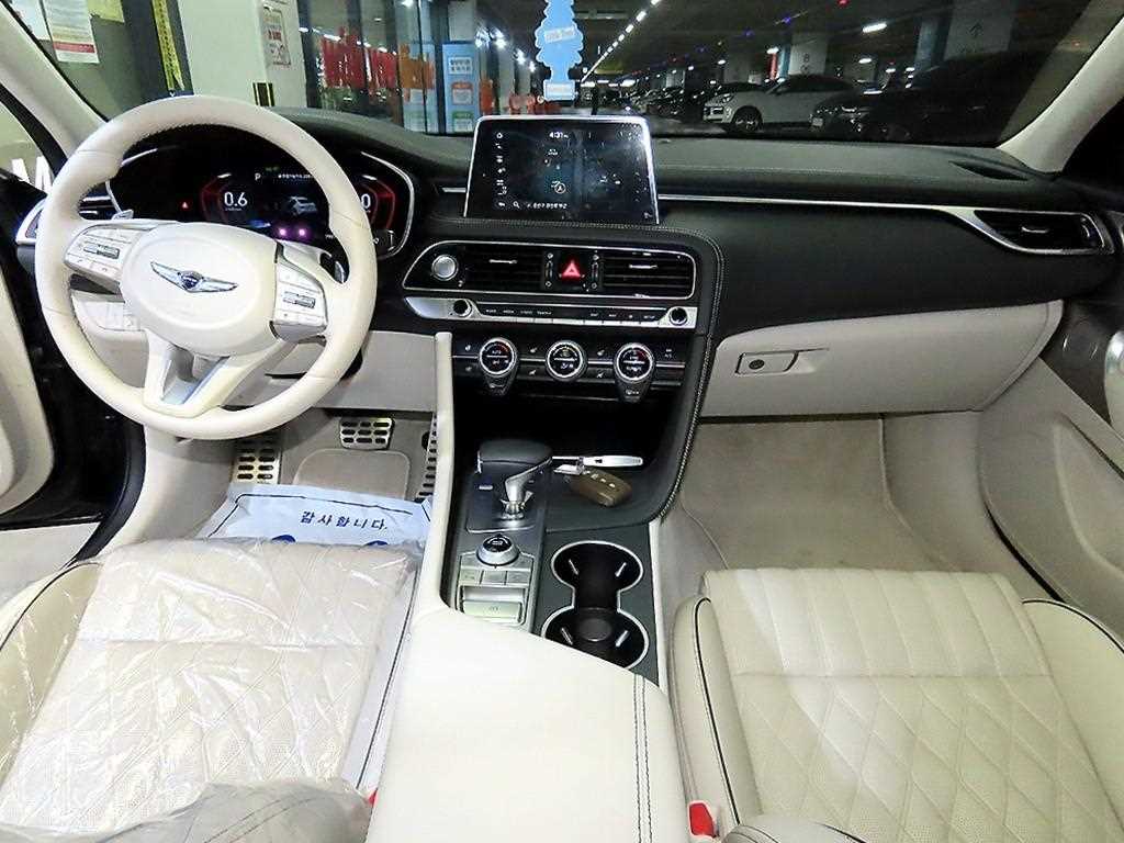 제네시스 G70 3.3T 스포츠 AWD 프레스티지 사진