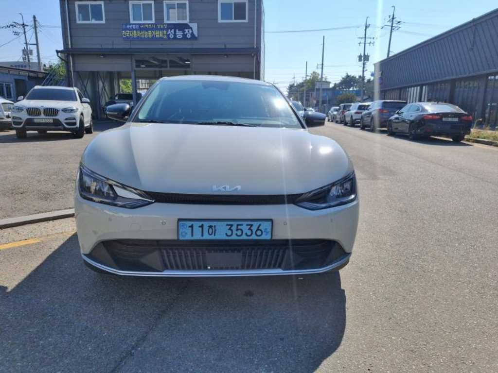 기아 EV6 롱레인지 에어 사진