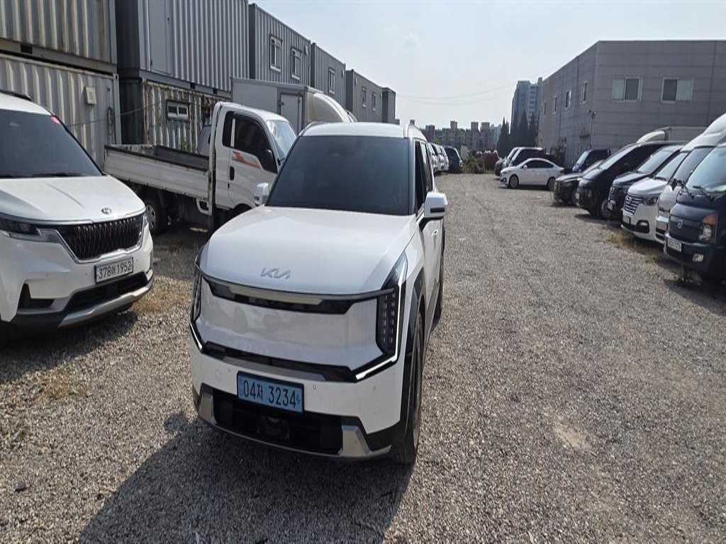 기아 EV9 롱레인지 2WD 어스 사진