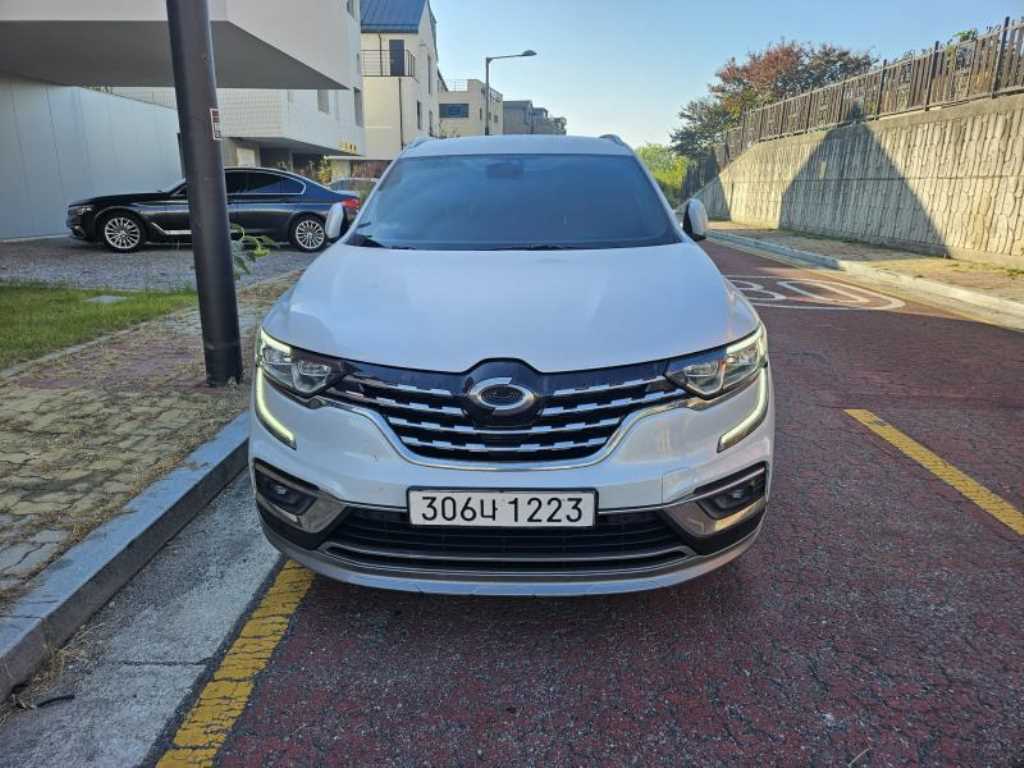 르노코리아 QM6 2.0 LPe RE 시그니처 2WD 사진