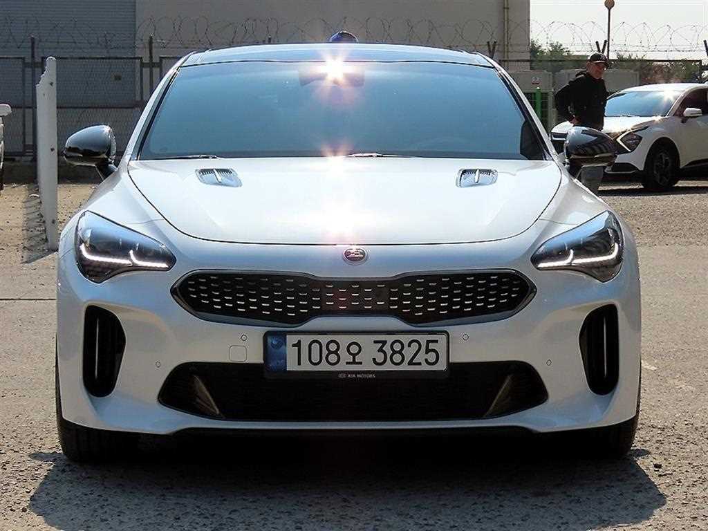 기아 스팅어 AWD 2.5 마스터즈 사진