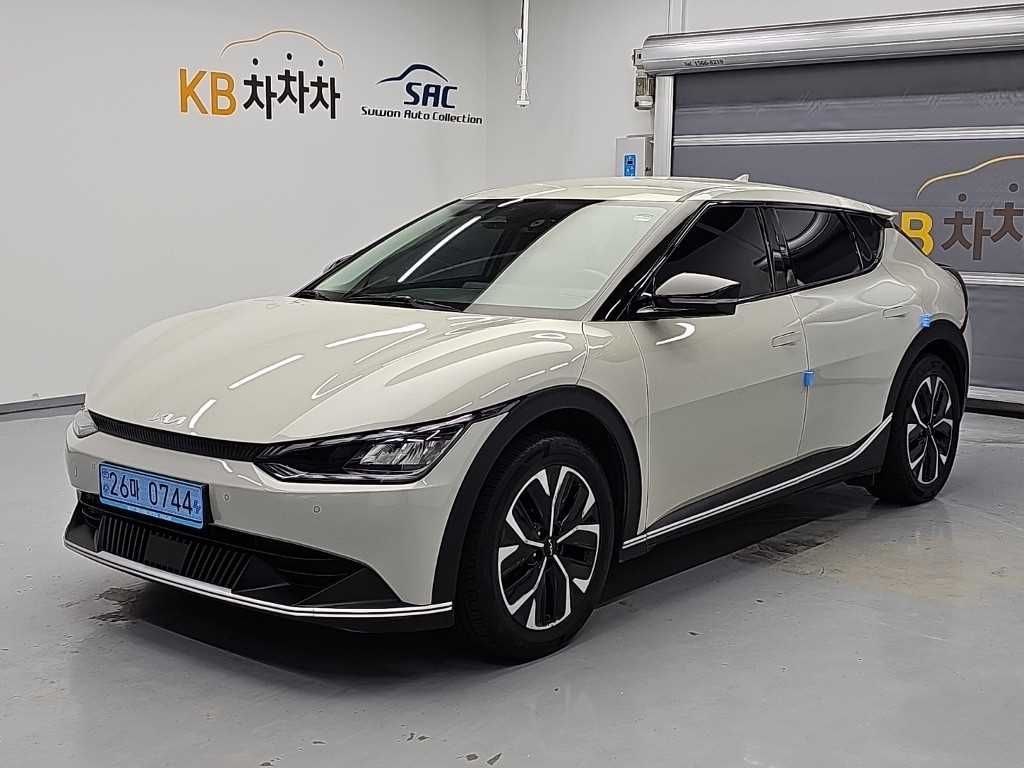 기아 EV6 롱레인지 에어 사진