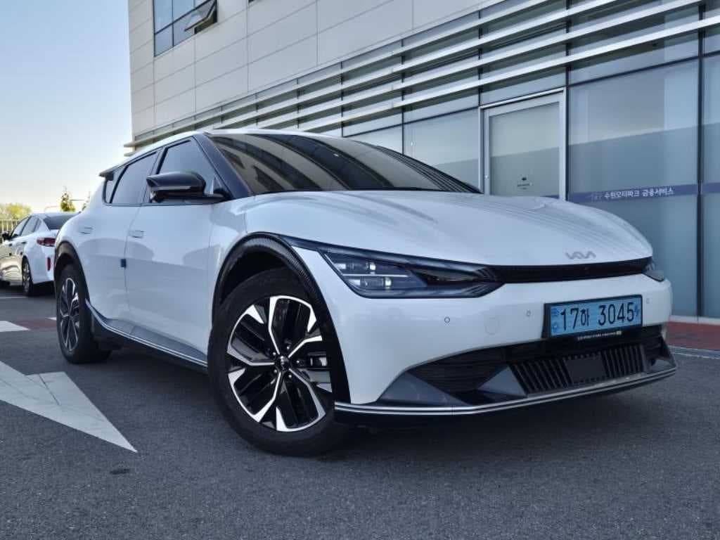 기아 EV6 롱레인지 어스 사진