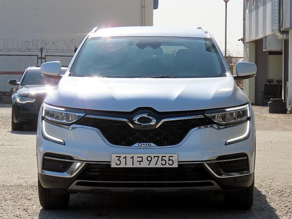 르노코리아 QM6 가솔린 2.0 GDe LE 시그니쳐 2WD 사진