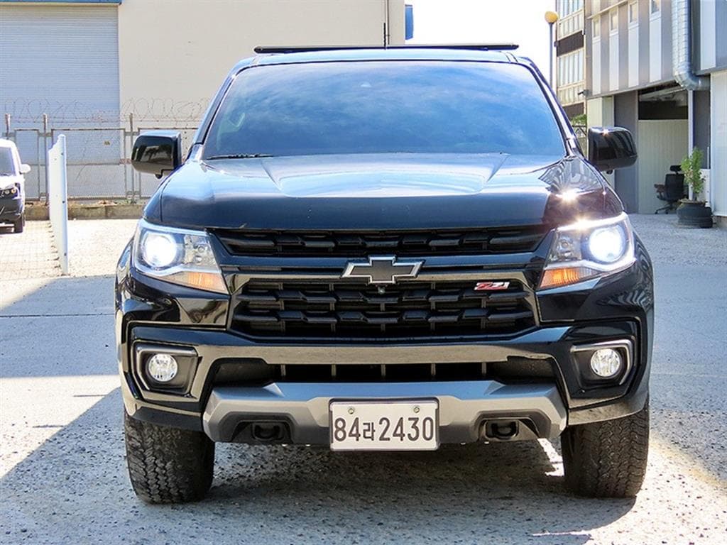 쉐보레 콜로라도 3.6 Z71-X 미드나잇 4WD 사진
