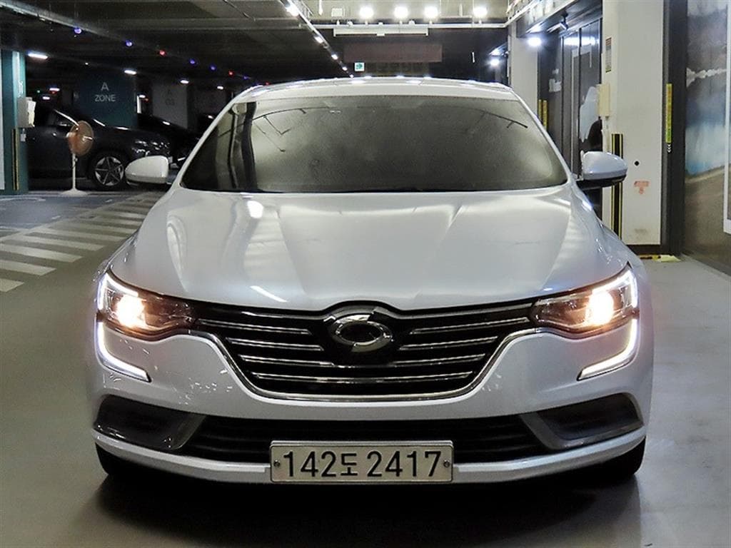 르노코리아 SM6 LPG 2.0 LPe LE(장애인용) 사진