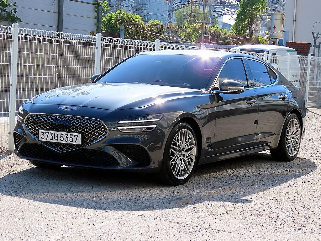 제네시스 G70 가솔린 2.0T 2WD 기본형 사진