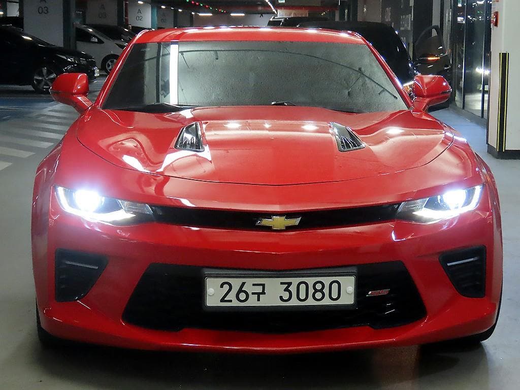 쉐보레 카마로 SS 6.2 V8 볼케이노레드 사진