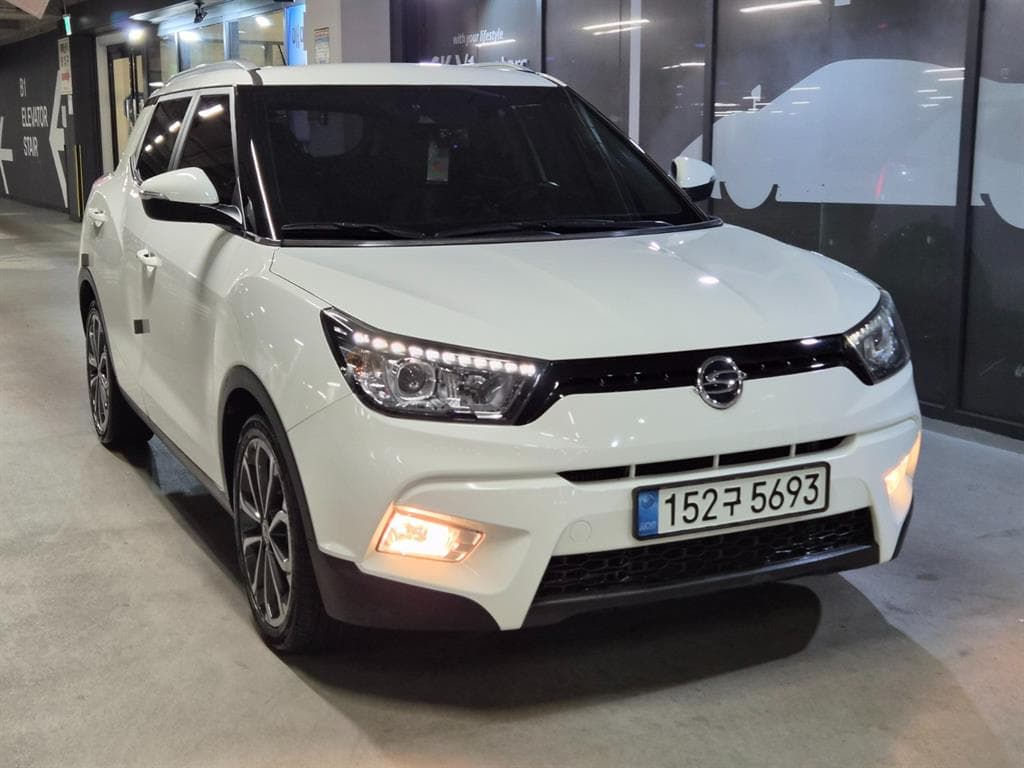KGM 티볼리 디젤 2WD 1.6 LX 사진