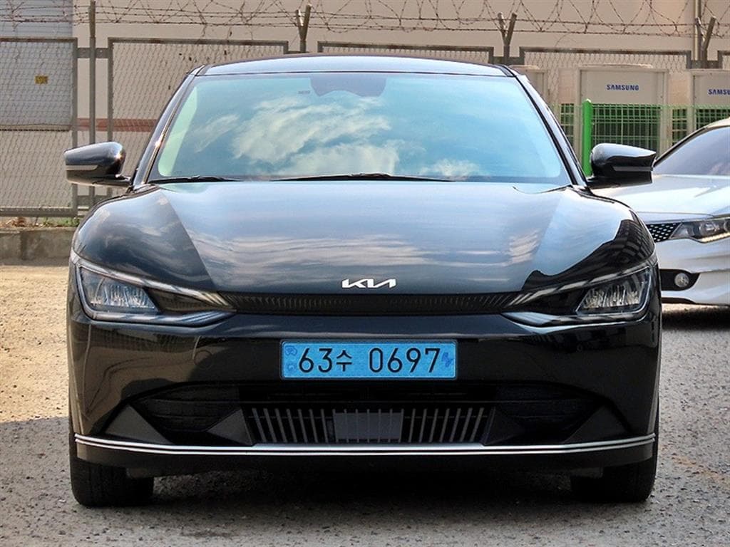 기아 EV6 롱레인지 에어 사진