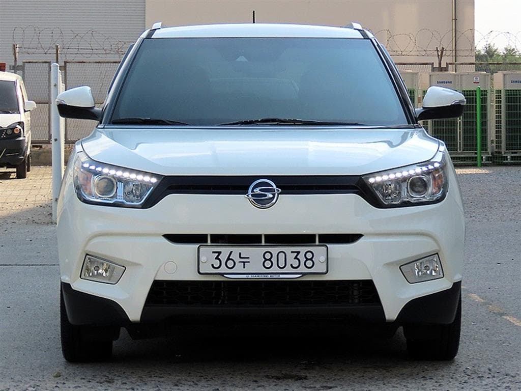 KGM 티볼리 가솔린 2WD 1.6 LX 최고급형 사진