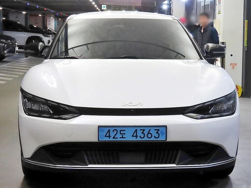 기아 EV6 롱레인지 에어 사진