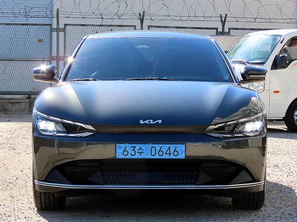 기아 EV6 롱레인지 에어 사진