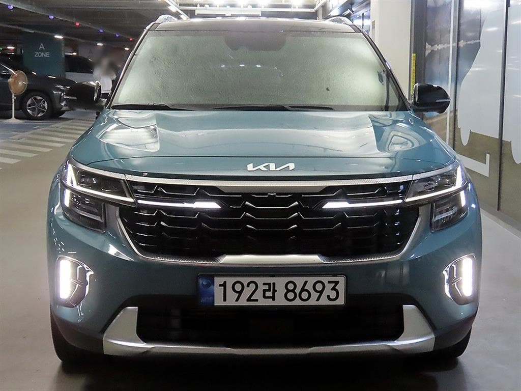 기아 셀토스 가솔린 1.6 터보 2WD 시그니처 사진