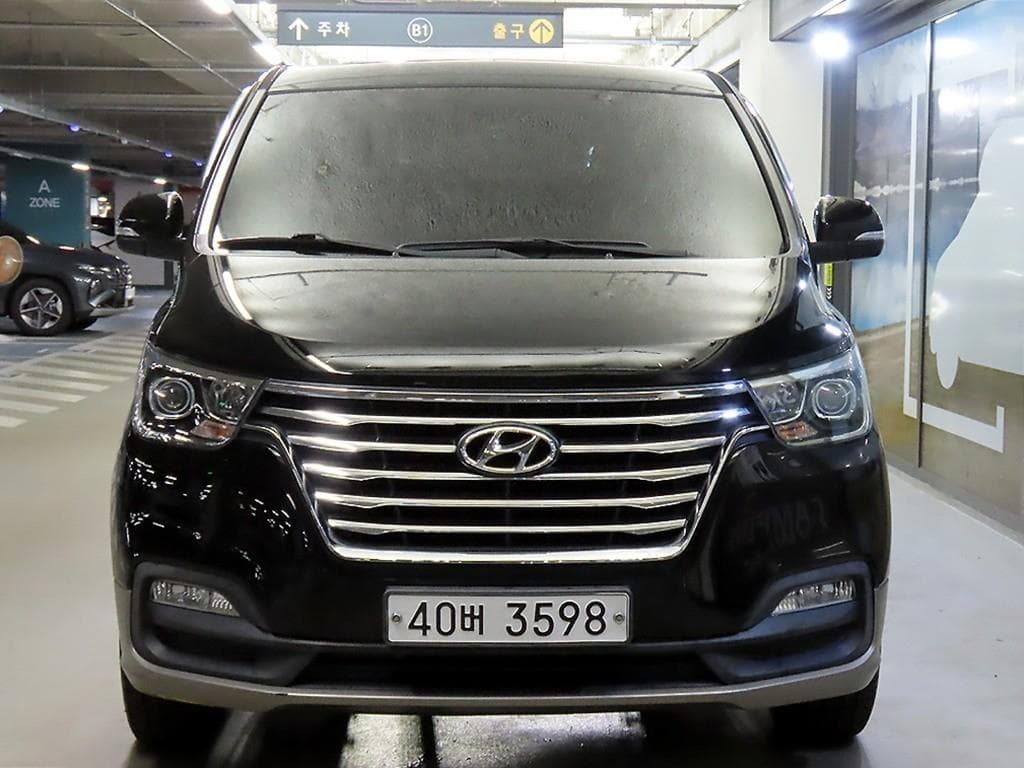 현대 스타렉스 2WD 어반 9인승 익스클루시브 사진
