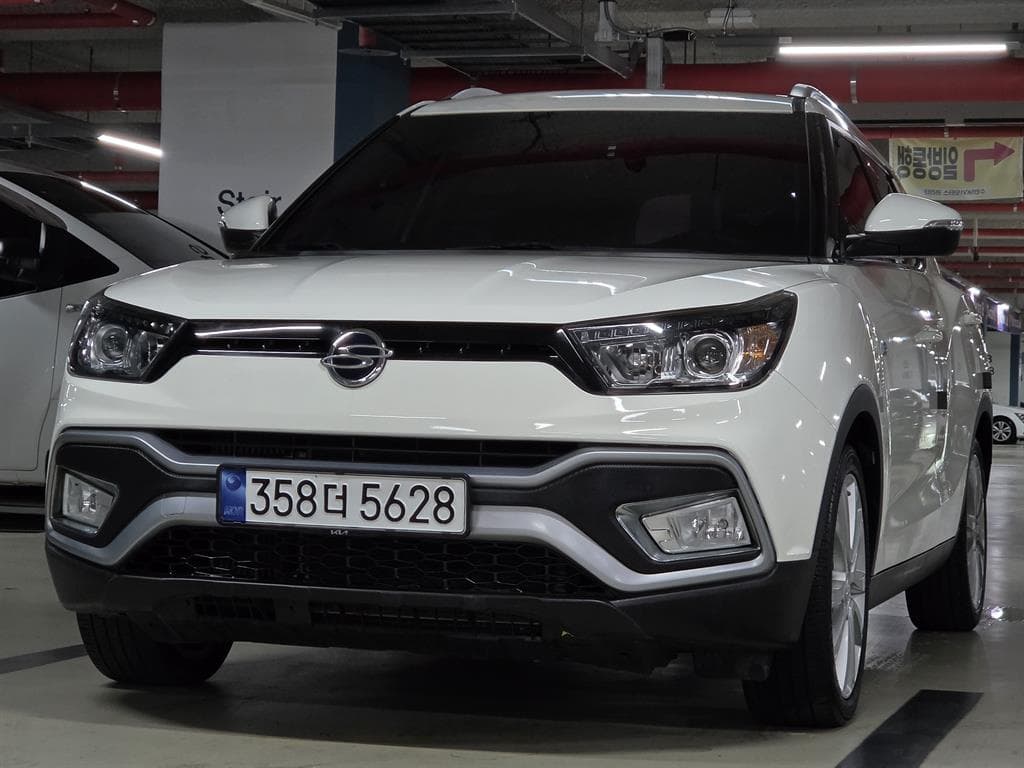 KGM 티볼리 2WD 디젤 1.6 IX 사진